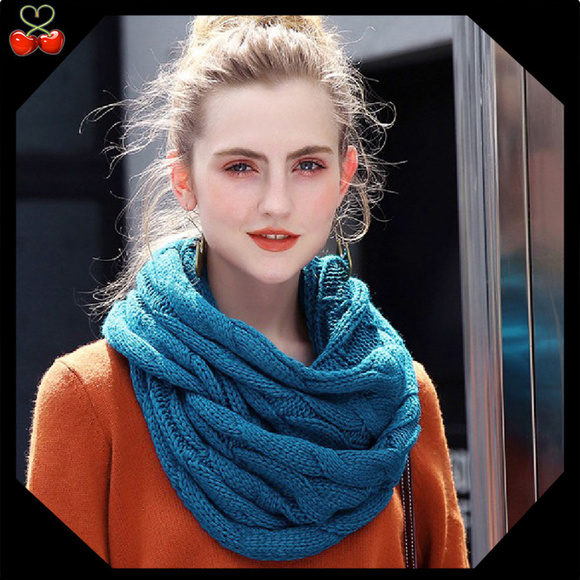 Mary's Cherries Boutique Accessories - 🍒 Last LUXURY Knitted Infinity Scarf